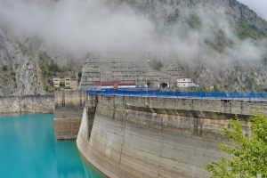 hydroelectric-power-station-2823691_1920